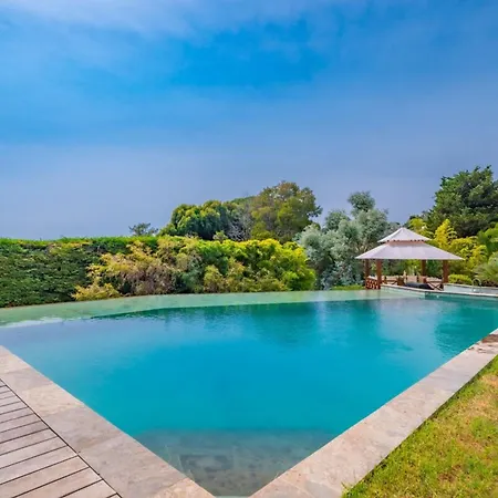 Stunning With Sea View In Vallauris