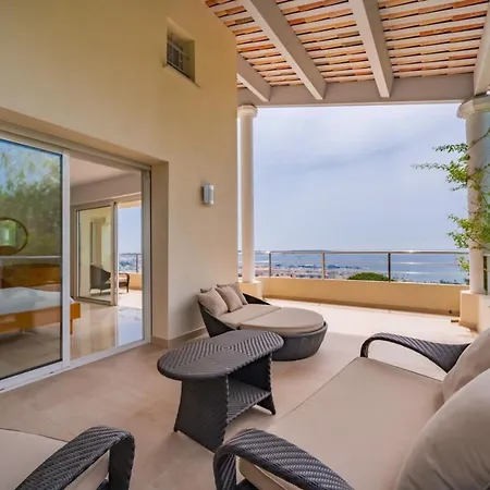 Stunning With Sea View In Villa Vallauris