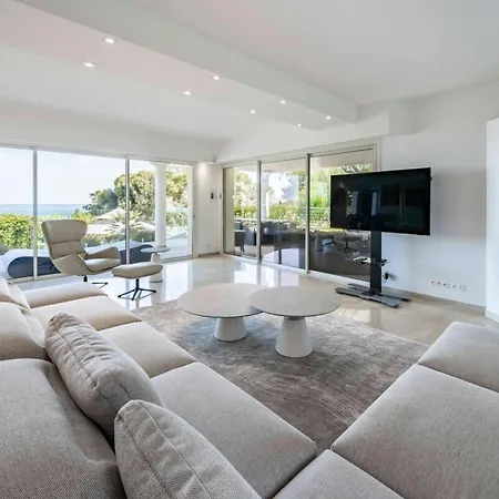 Villa Stunning With Sea View In Vallauris Golfe-Juan