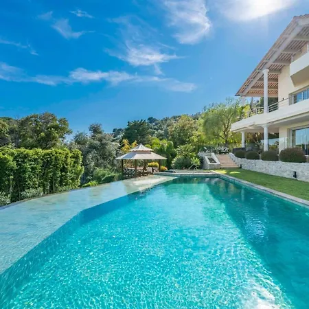 Villa Stunning With Sea View In Vallauris