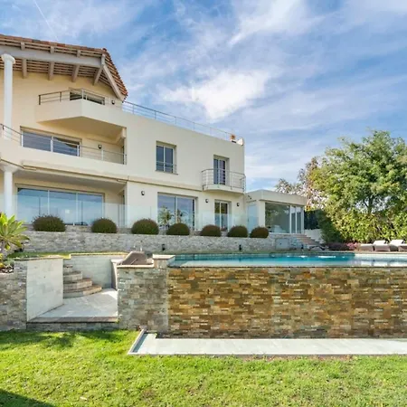 Villa Stunning With Sea View In Vallauris *